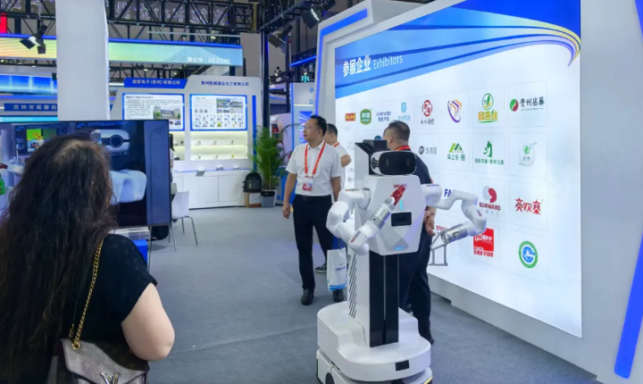 Robot người mẫu